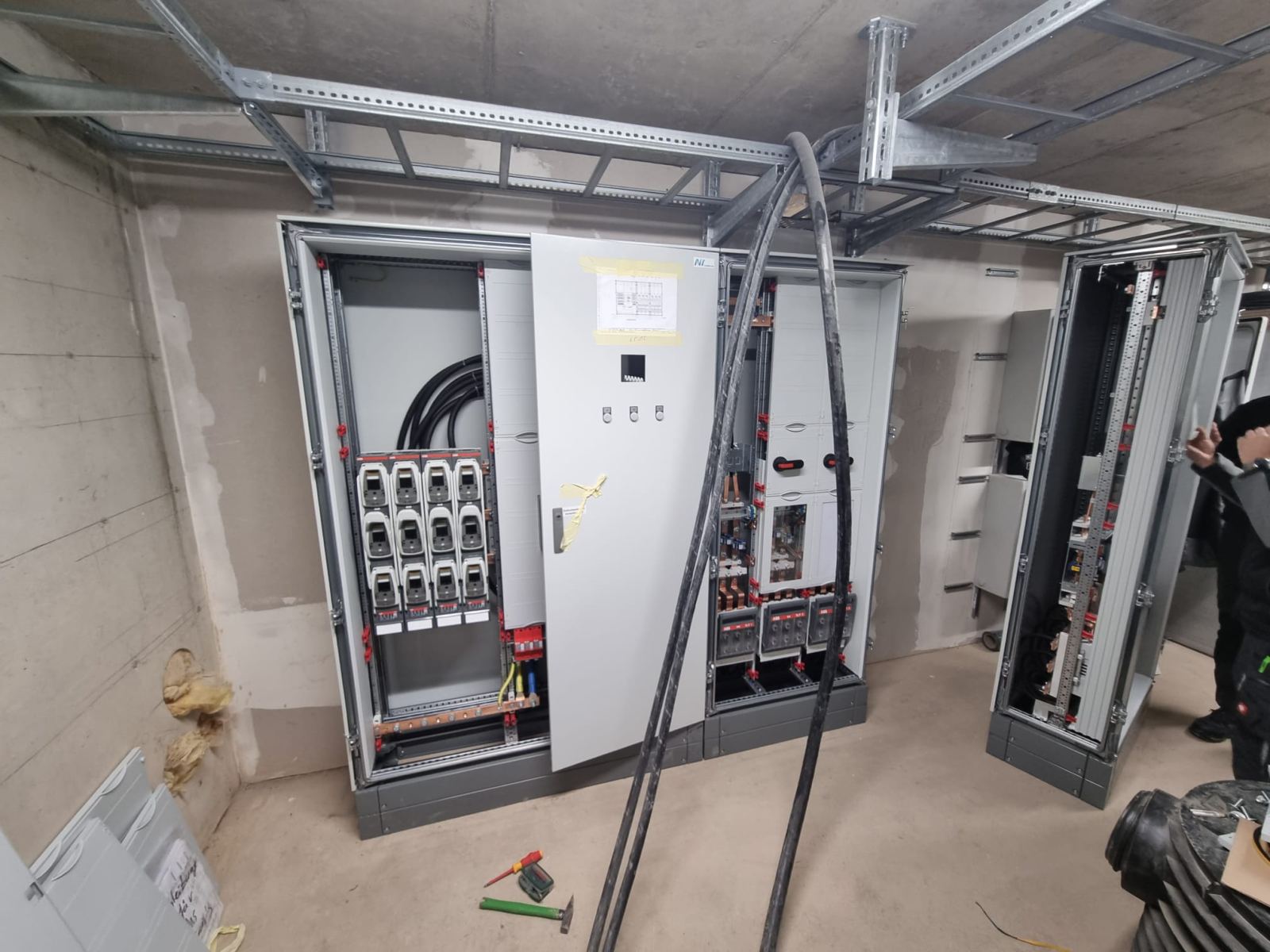 Schaltschrank Installation
